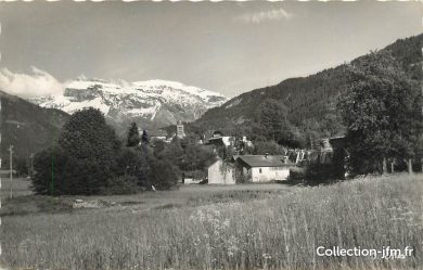 Morillon Ski resort, France - Morillon village : the Grand Massif ski ...