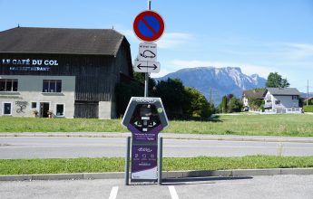 Electric car charging station