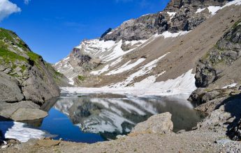 Lac des Chambres hike