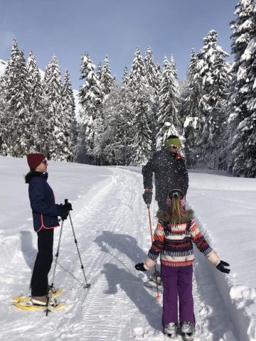 La Charniaz signposted snowshoe trail_Morillon